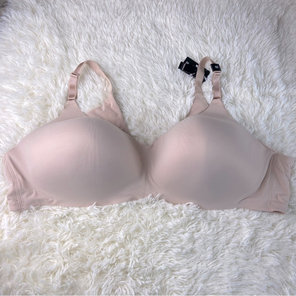 Torrid Lightly Lined Wire-Free Beige Nude Bra. 360 smoothing. Size 52C.